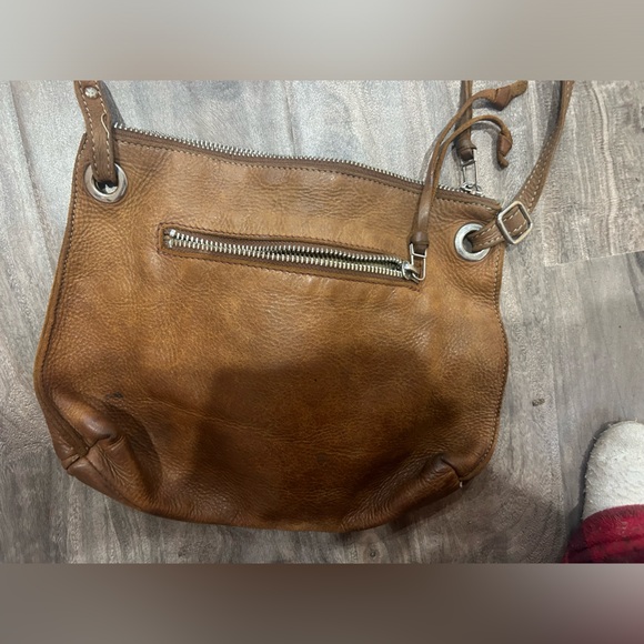 Roots over the shoulder purse 👜 - Picture 2 of 3